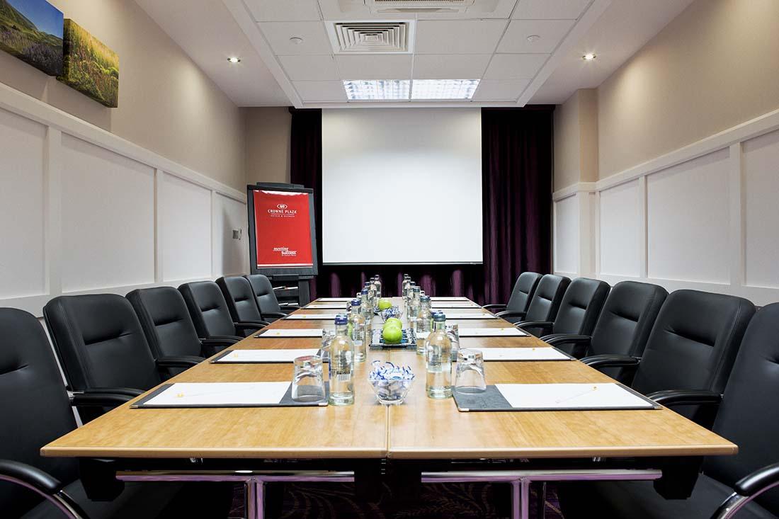 smal meeting room