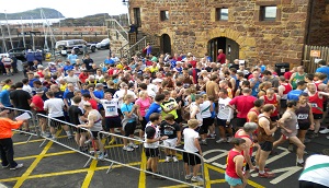 g:\active east lothian website\law race\law_race_start2012.jpg