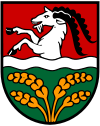 https://upload.wikimedia.org/wikipedia/commons/thumb/4/47/coat_of_arms_hofkirchen_an_der_trattnach.svg/100px-coat_of_arms_hofkirchen_an_der_trattnach.svg.png