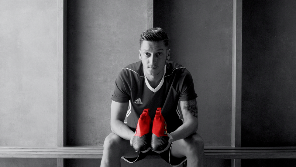 c:\users\lanfrjul\documents\adidas global\ftw\fw16\november\red limit\ozil film\ozil_neverfollow_pr_still_19.png