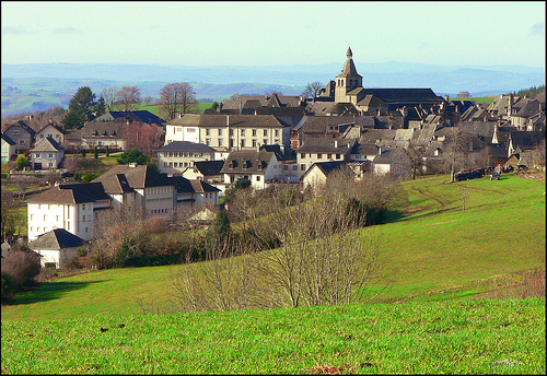 http://elus-rhonealpes.eelv.fr/files/2014/06/montsalvy.jpg