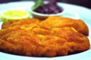 http://static.lovetotravel.pl/galery/th/th0_11503_wiener+schnitzel.jpg