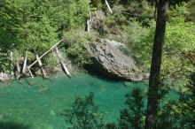 the del norte triplicate/richard wiens the smith river’s south fork is beautiful viewed from the the boulder creek section of the kelsey trail, above, or from the water’s edge at gordon gorge.